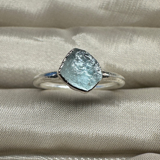 Roher Aquamarin Ring, Silber, Grösse 50