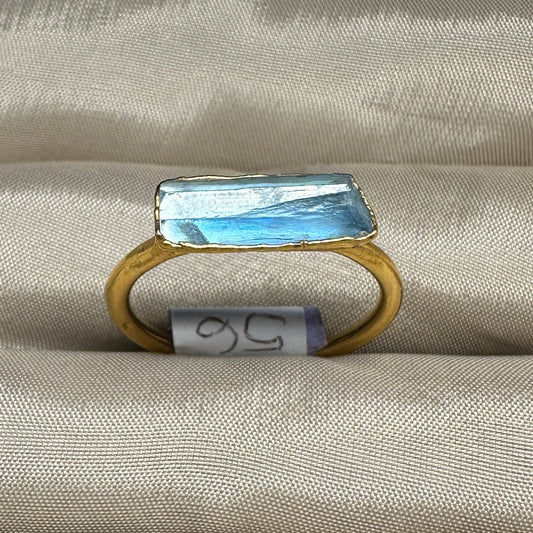 Roher Aquamarinkristall Ring, Gold, Grösse 56